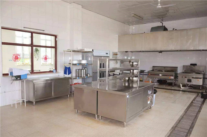 如何解決學校學生食堂廚房工程難題？